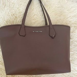 Michael Kors shoulder tote💗